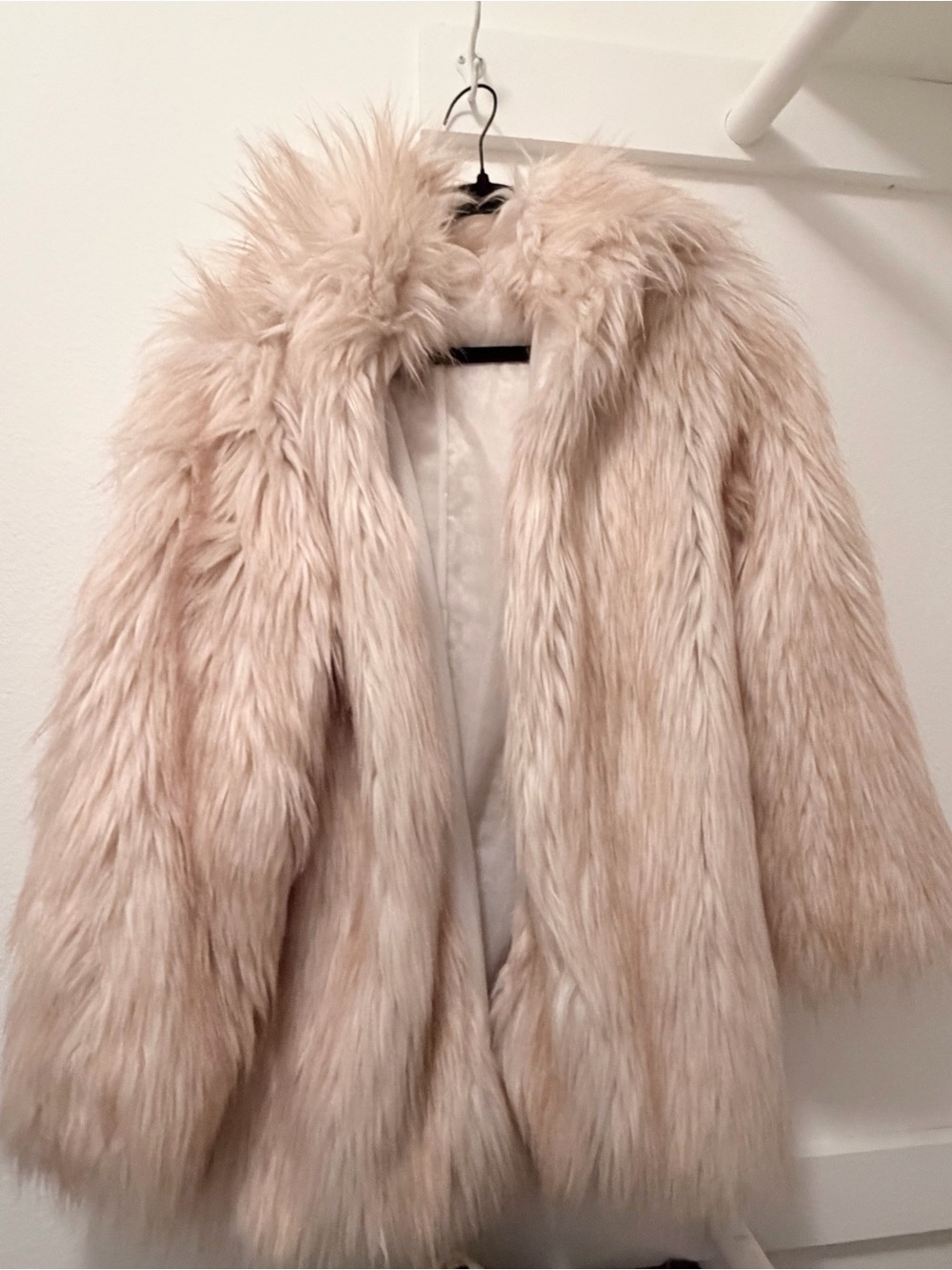 Women's Faux Fur Coat in Cream